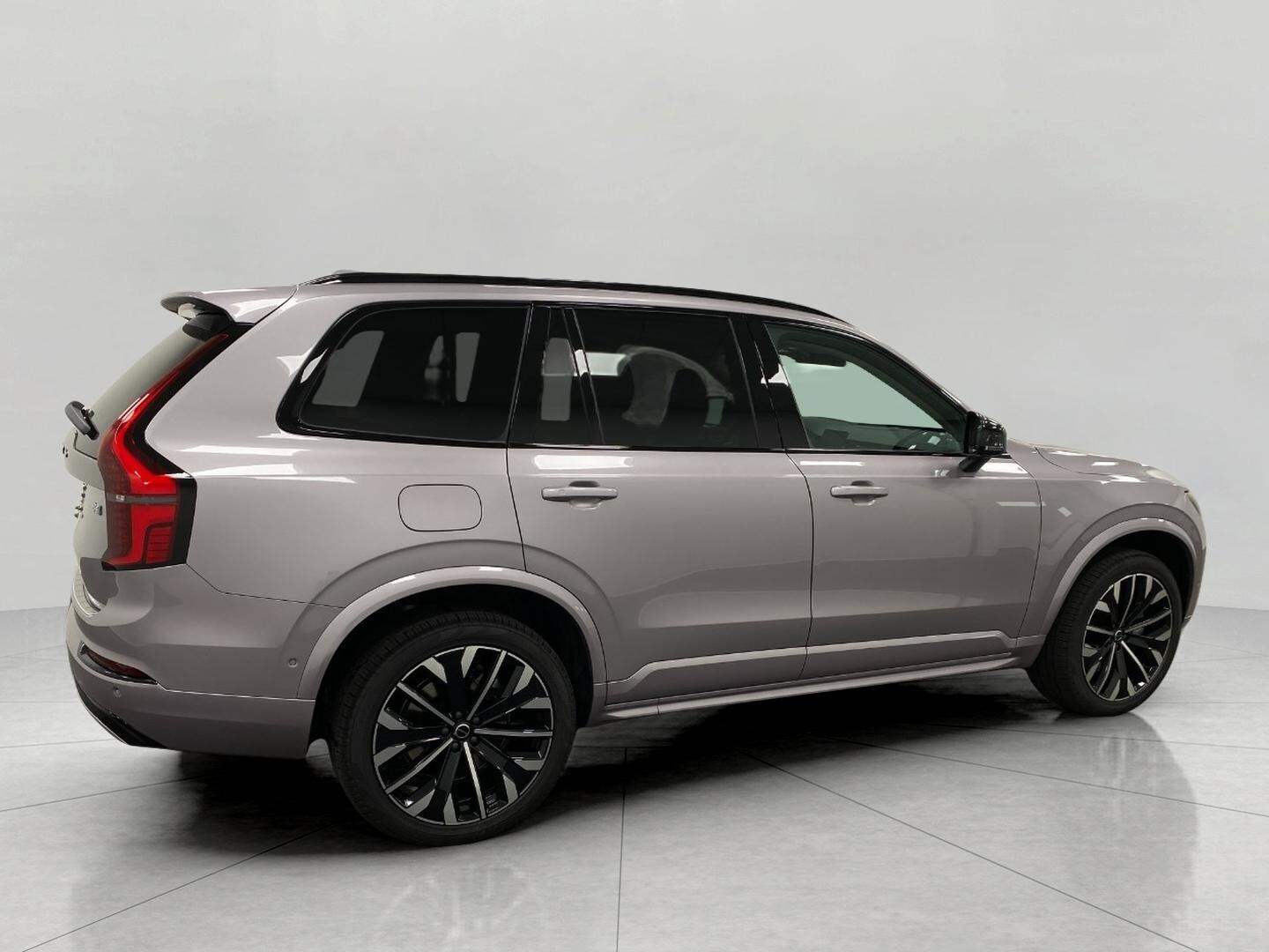 2026 Volvo XC90 photo 2