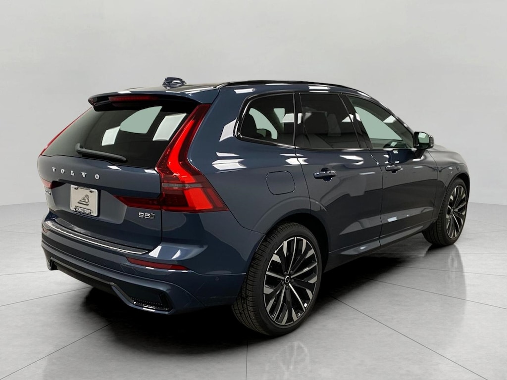 New 2026 Volvo XC60 B5 Ultra SUV