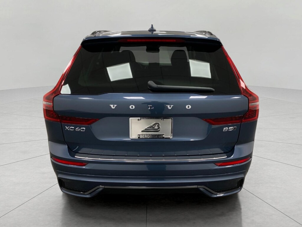 New 2026 Volvo XC60 B5 Ultra SUV