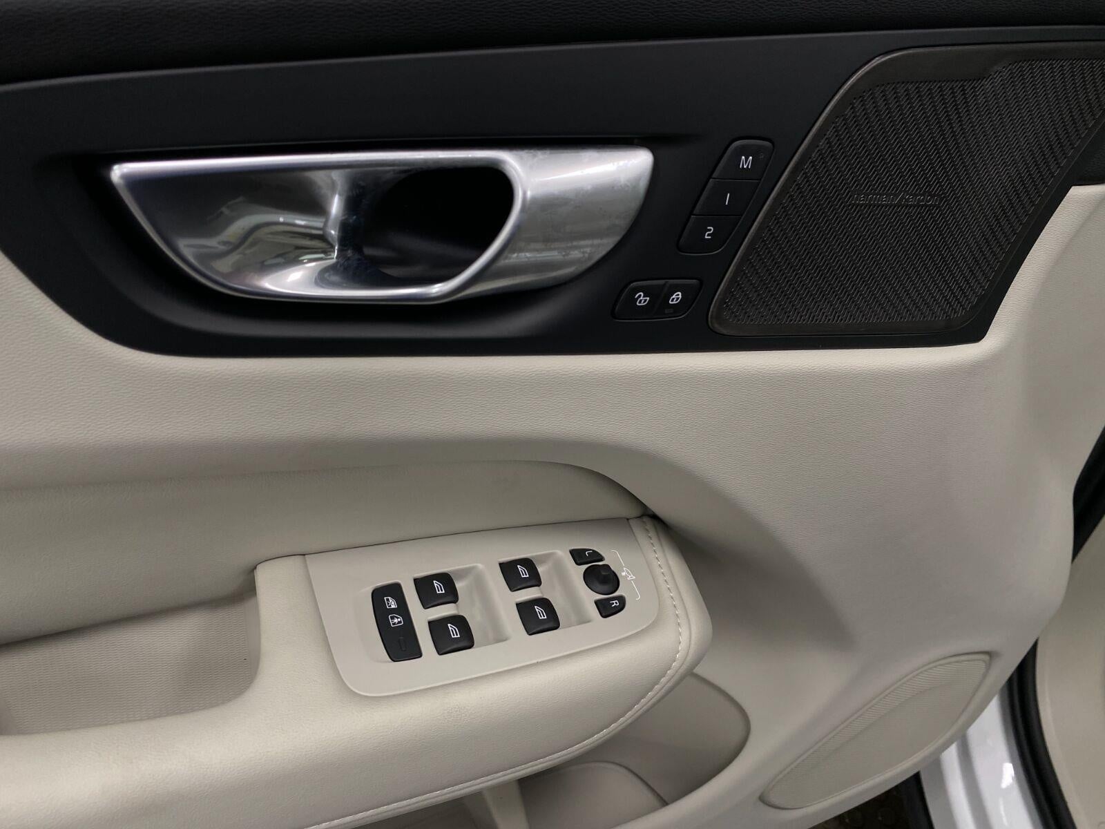 2026 Volvo XC60 Ultra - Photo 32