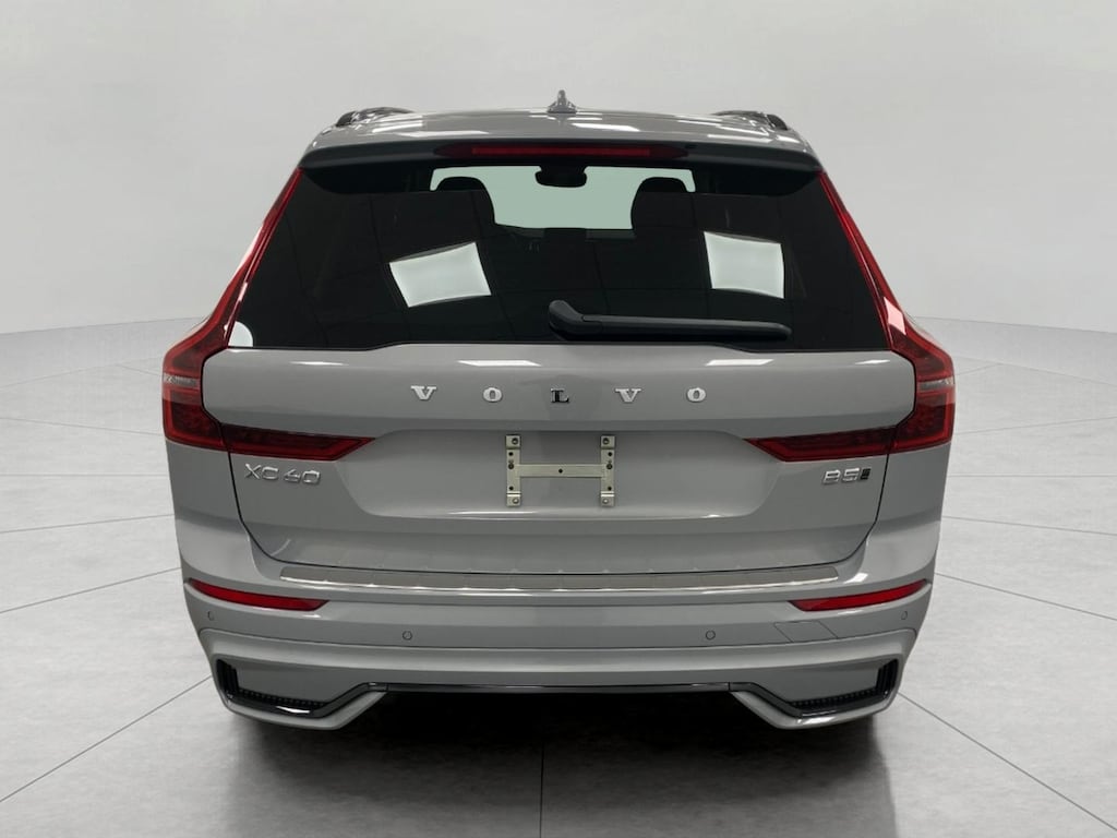 New 2026 Volvo XC60 B5 Ultra SUV