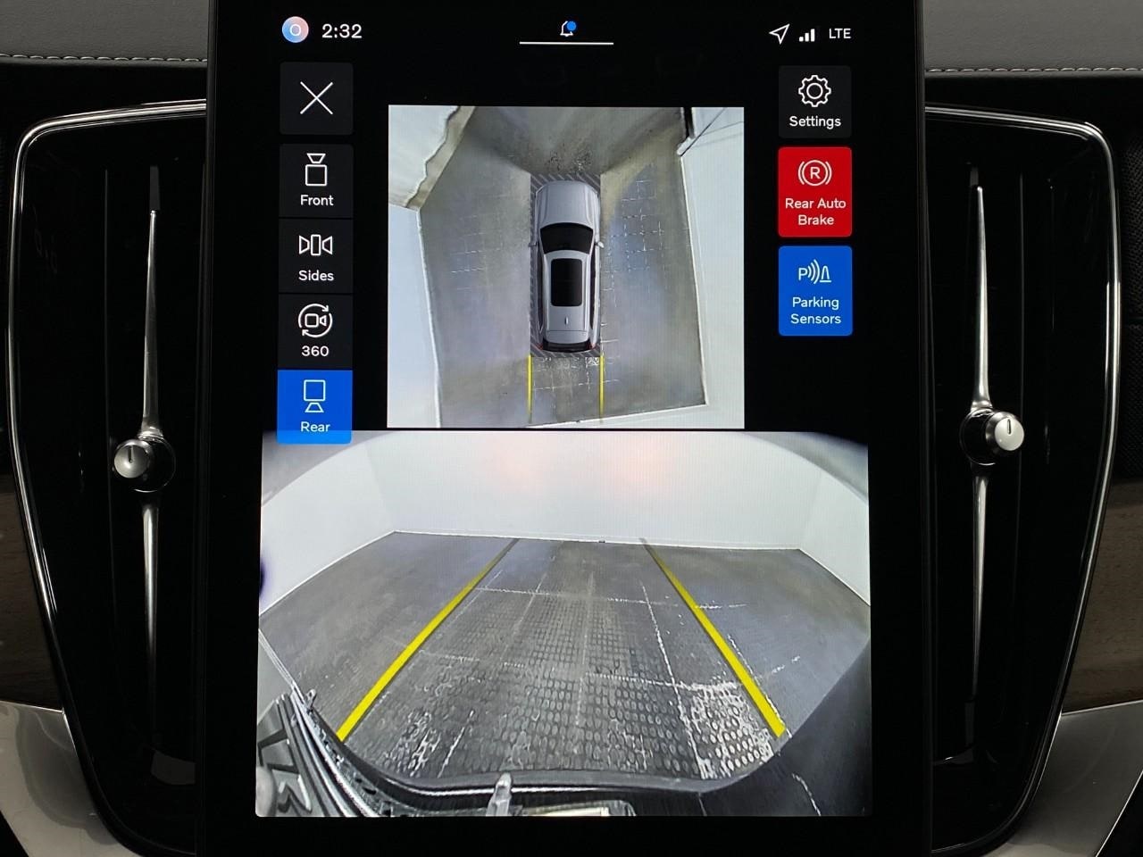 2026 Volvo XC90 Plus - Photo 23