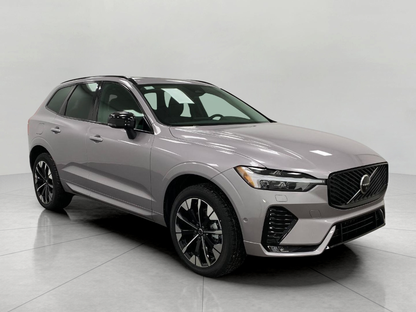 New 2026 Volvo XC60 B5 Plus SUV