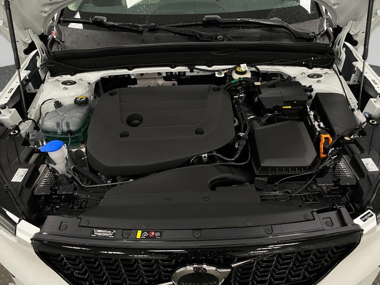 2026 Volvo XC40 Ultra - Photo 11