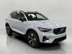 2026 Volvo XC40 B5 Plus AWD SUV