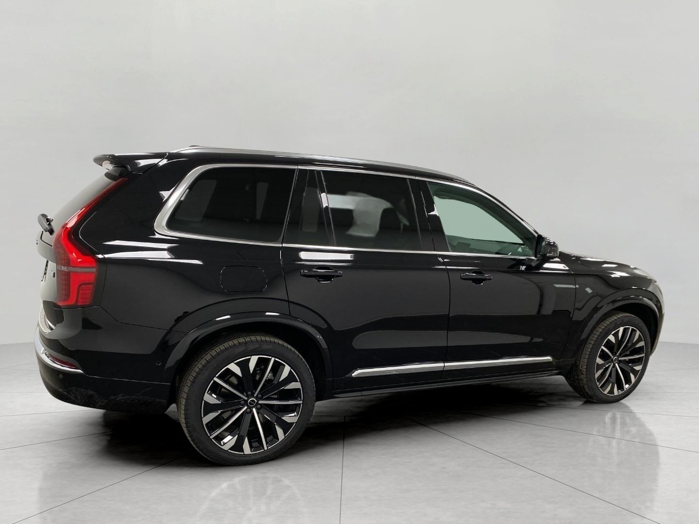 2026 Volvo XC90 Plus - Photo 39