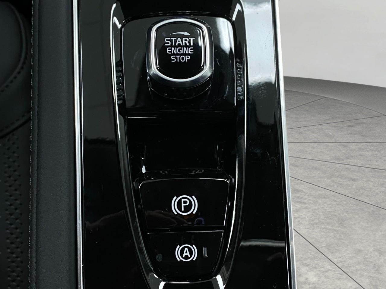 2026 Volvo XC90 Plus - Photo 65