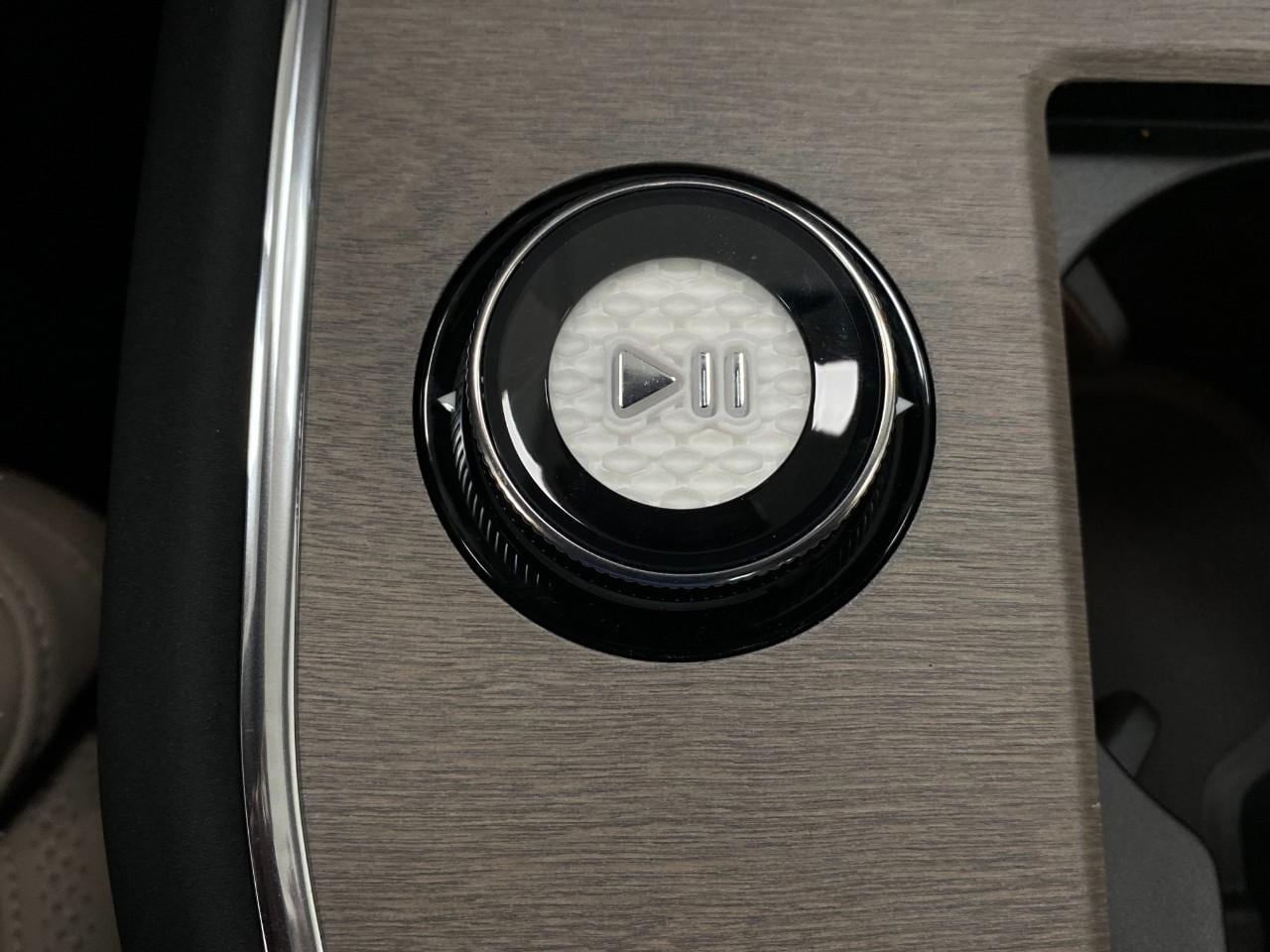 2025 Volvo EX90 Ultra - Photo 27