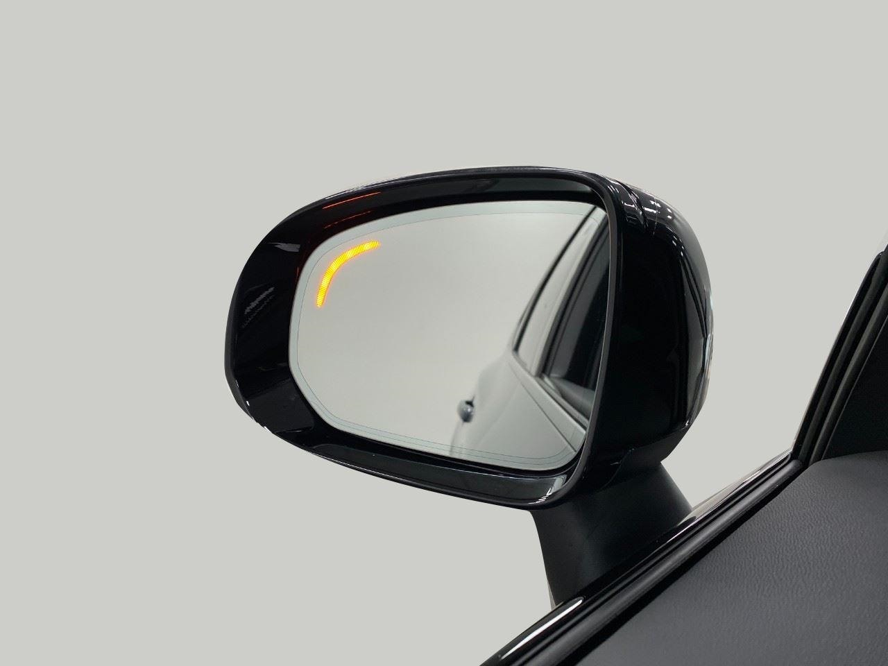 2026 Volvo XC60 Plus - Photo 54