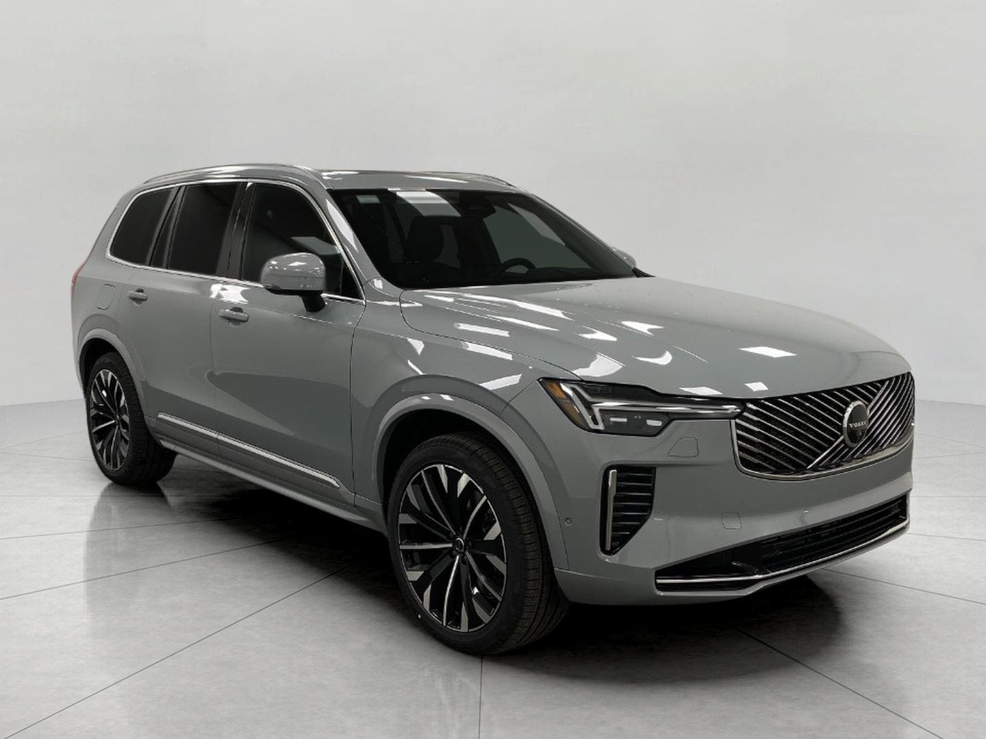 2026 Volvo XC90 T8 Recharge Ultra Bright 4WD's photo