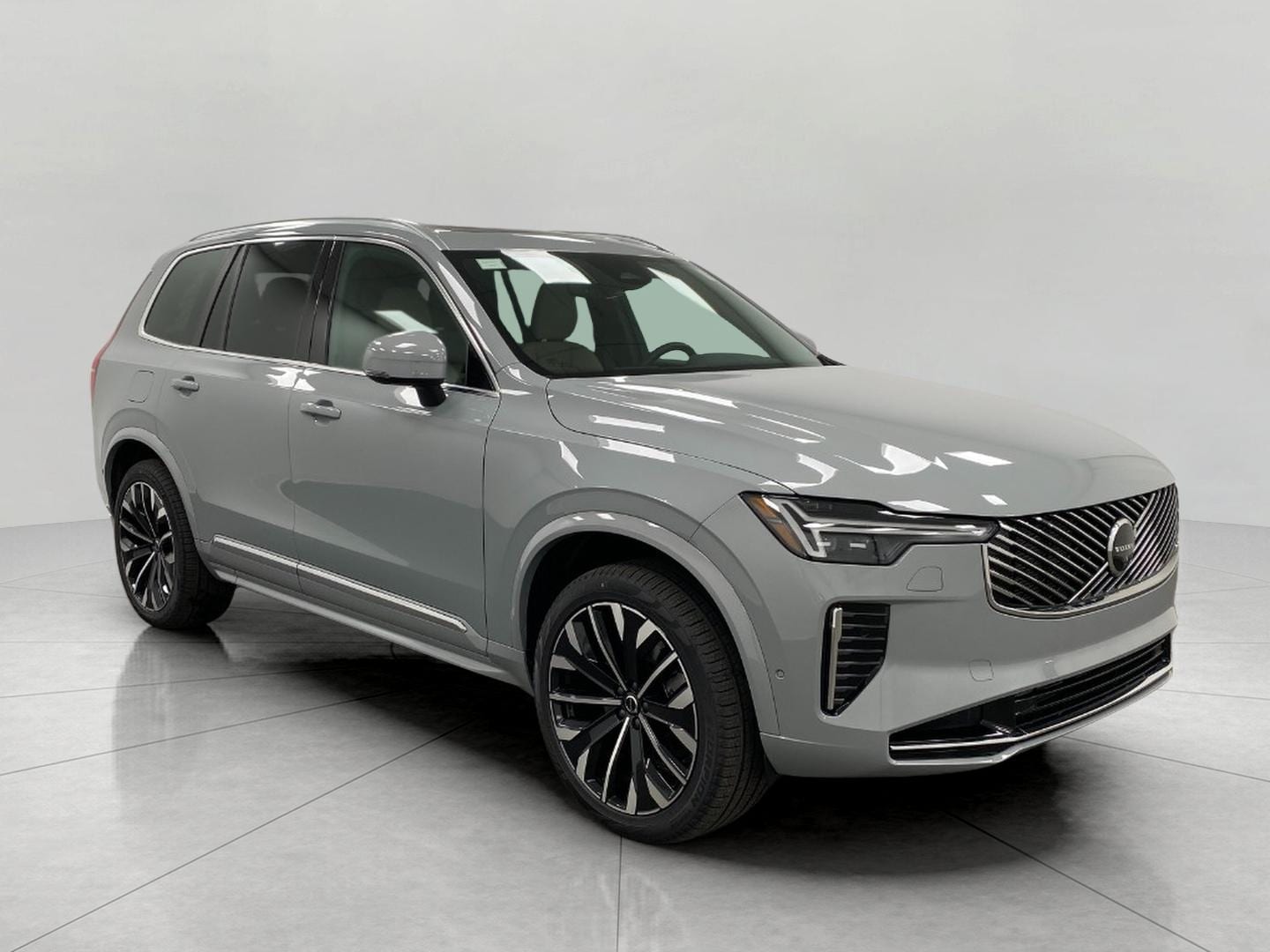 2026 Volvo XC90 T8 Recharge Plus Bright 7-Seat 4WD's photo