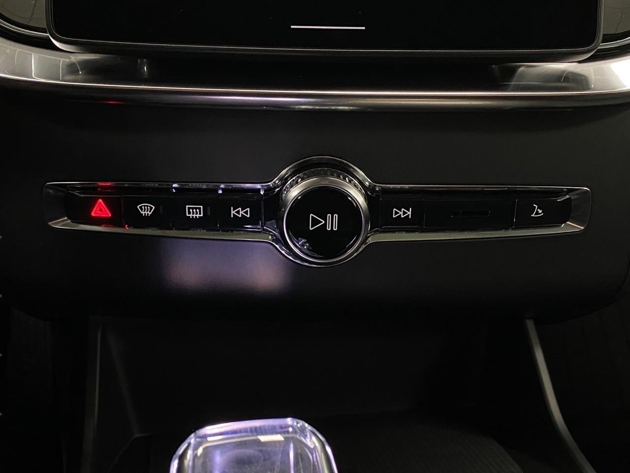 2026 Volvo XC90 Plus - Photo 62