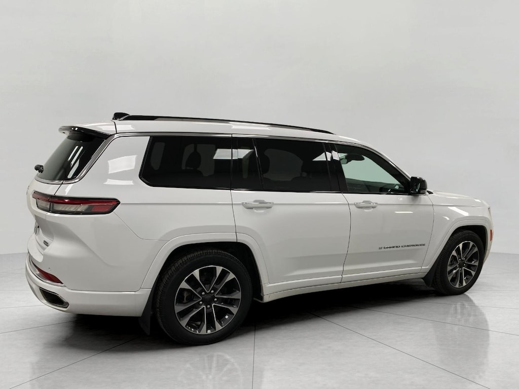 Used 2023 Jeep Grand Cherokee L Overland 4x4 SUV