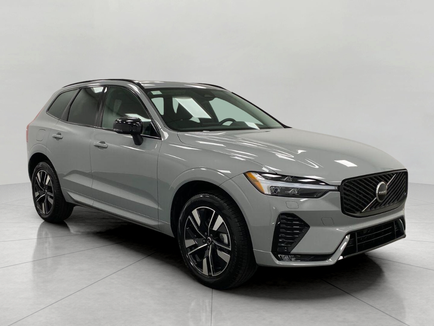 2026 Volvo XC60 B5 AWD Core SUV