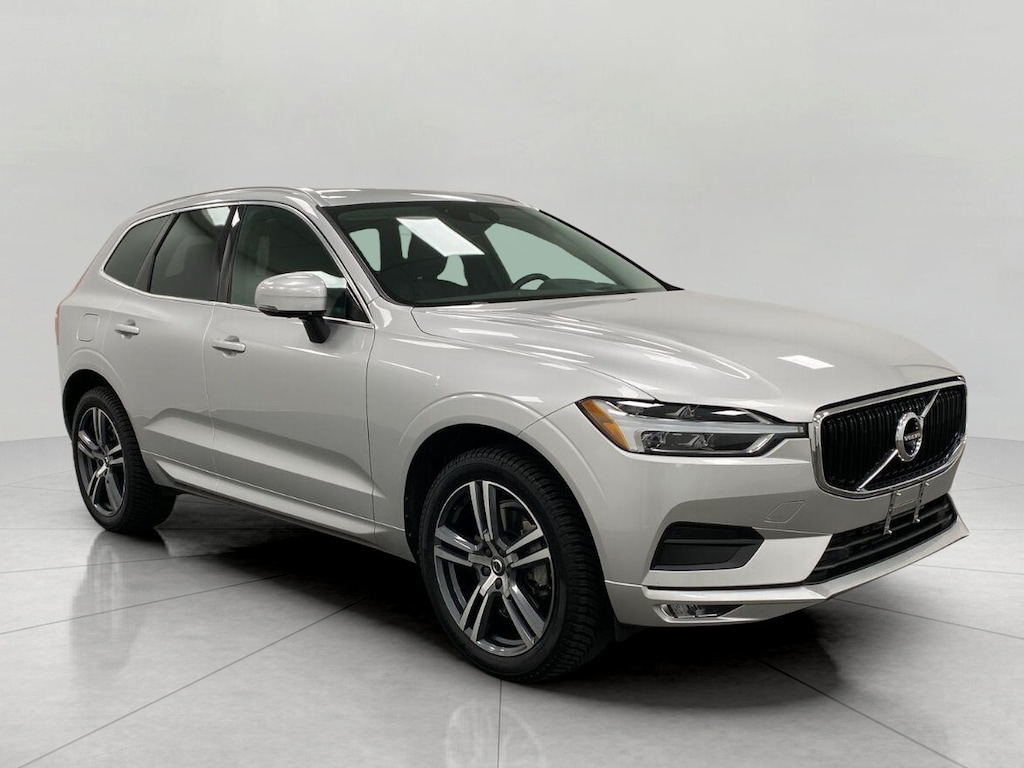 Used 2021 Volvo XC60 T6 AWD Momentum SUV