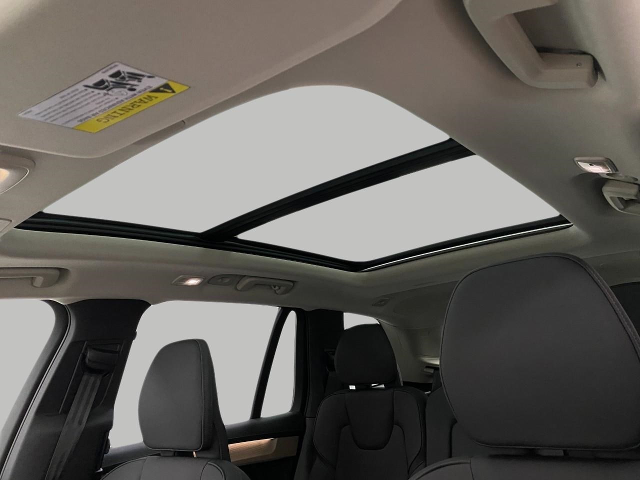 2026 Volvo XC90 Plus - Photo 33