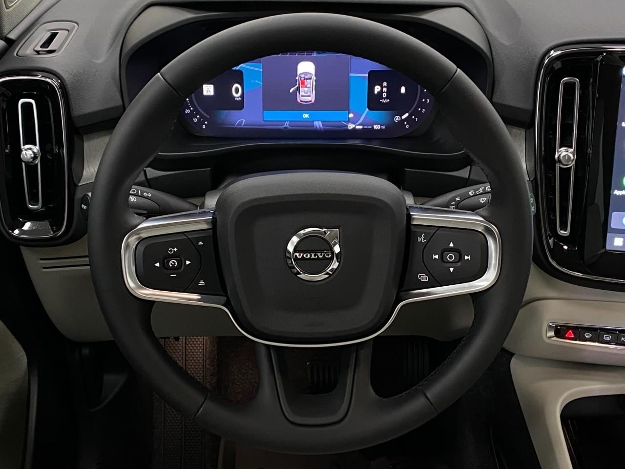 2026 Volvo XC40 Ultra - Photo 14