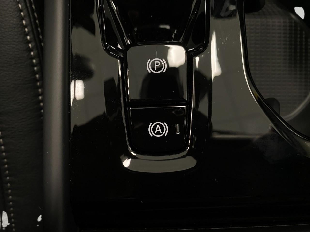 2026 Volvo XC40 Plus - Photo 63