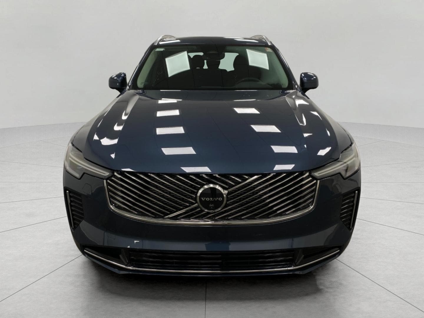 2026 Volvo XC90 Plus - Photo 46