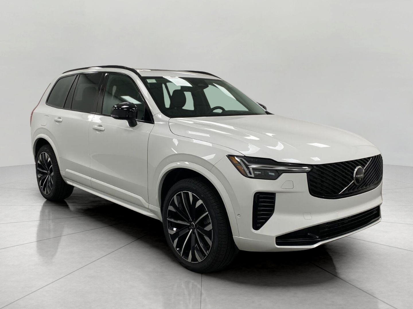  Volvo XC90 plug-in hybrid