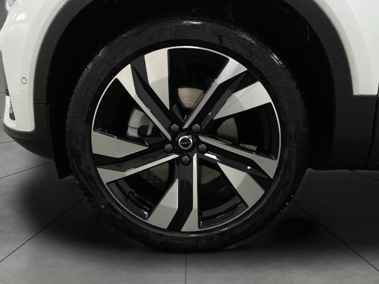 2026 Volvo XC40 Ultra - Photo 48