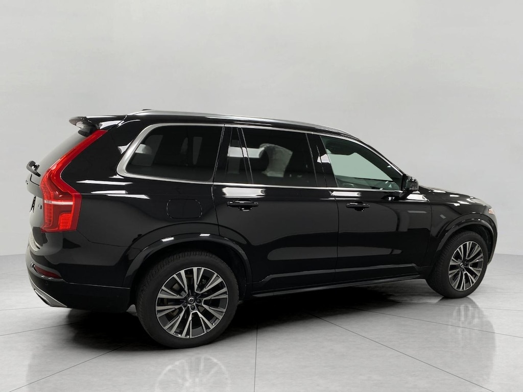 Used 2021 Volvo XC90 T6 AWD Momentum 7P SUV