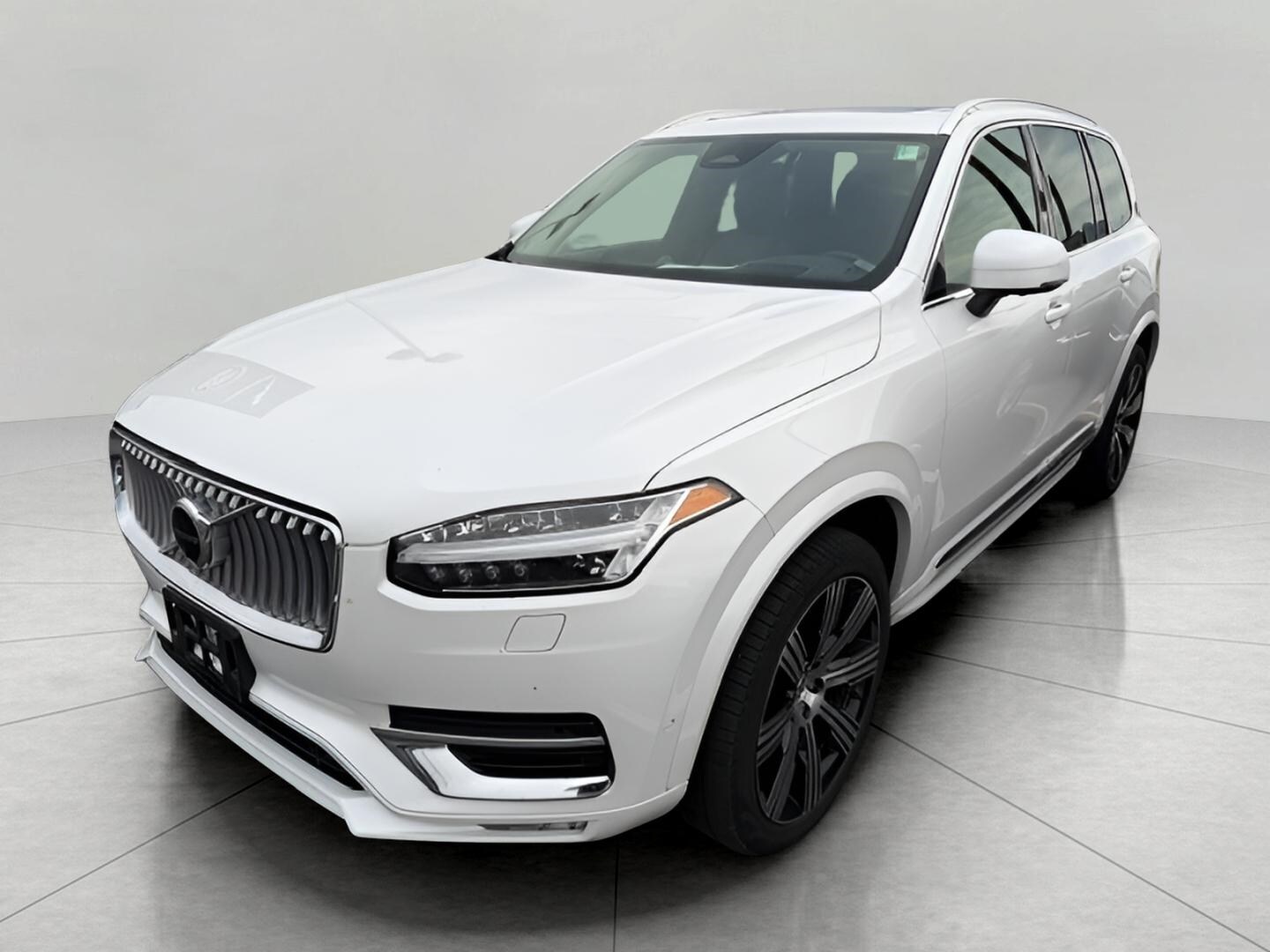 2023 Volvo XC90 AWD Ultimate photo 2