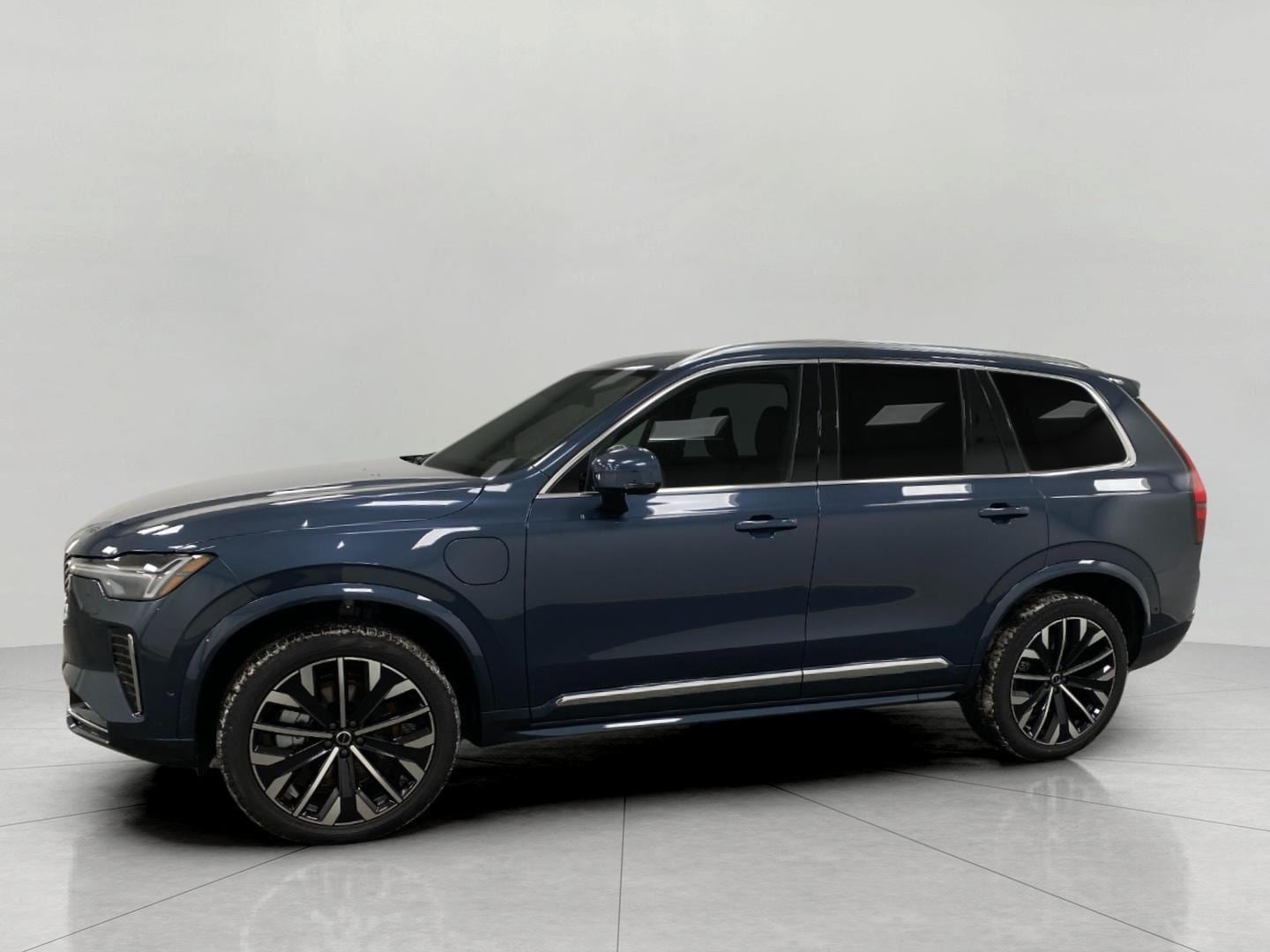 2026 Volvo XC90 Plus - Photo 44