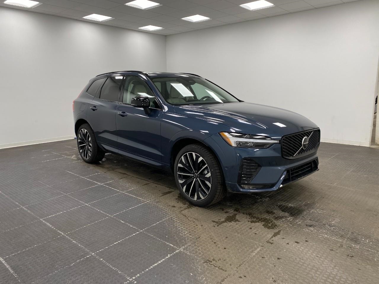 2026 Volvo XC60 Ultra's photo