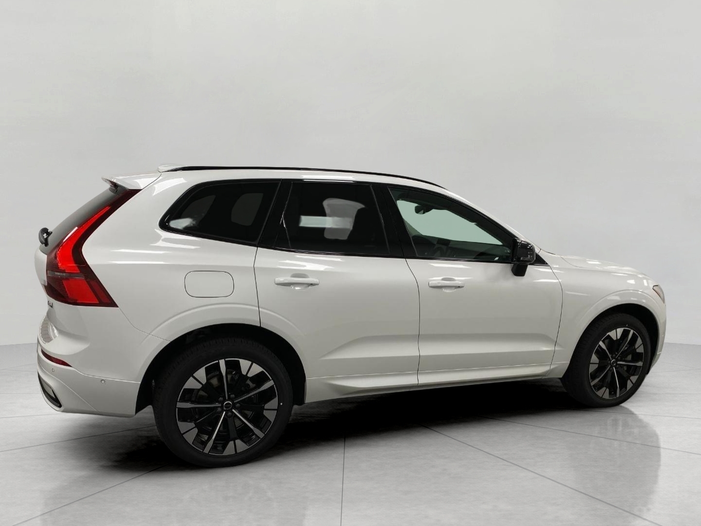 New 2026 Volvo XC60 plug-in hybrid T8 Plus SUV