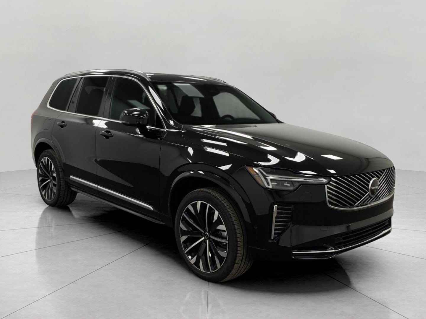 2026 Volvo XC90 Plus - Photo 38