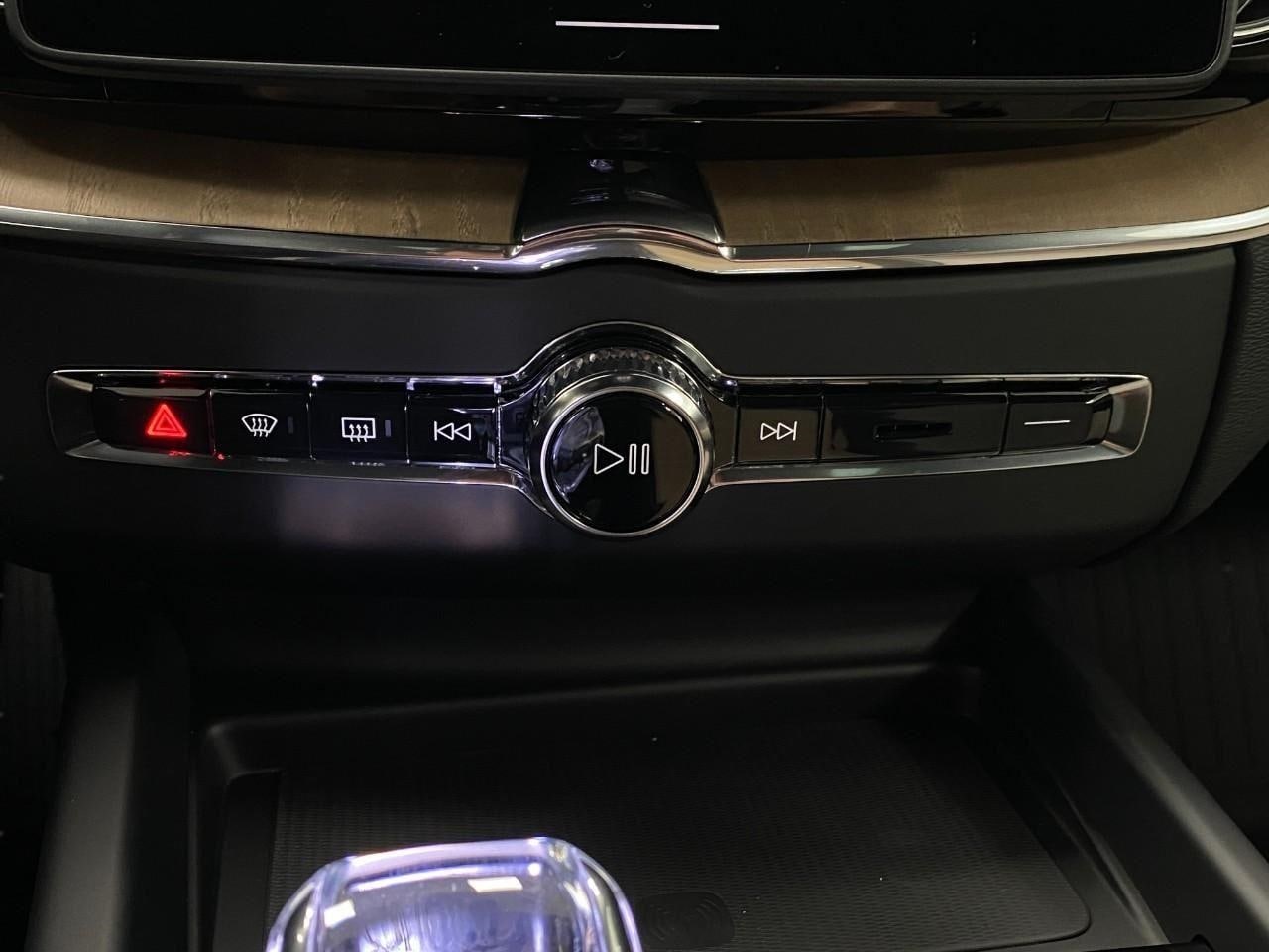 2026 Volvo XC60 Plus - Photo 60