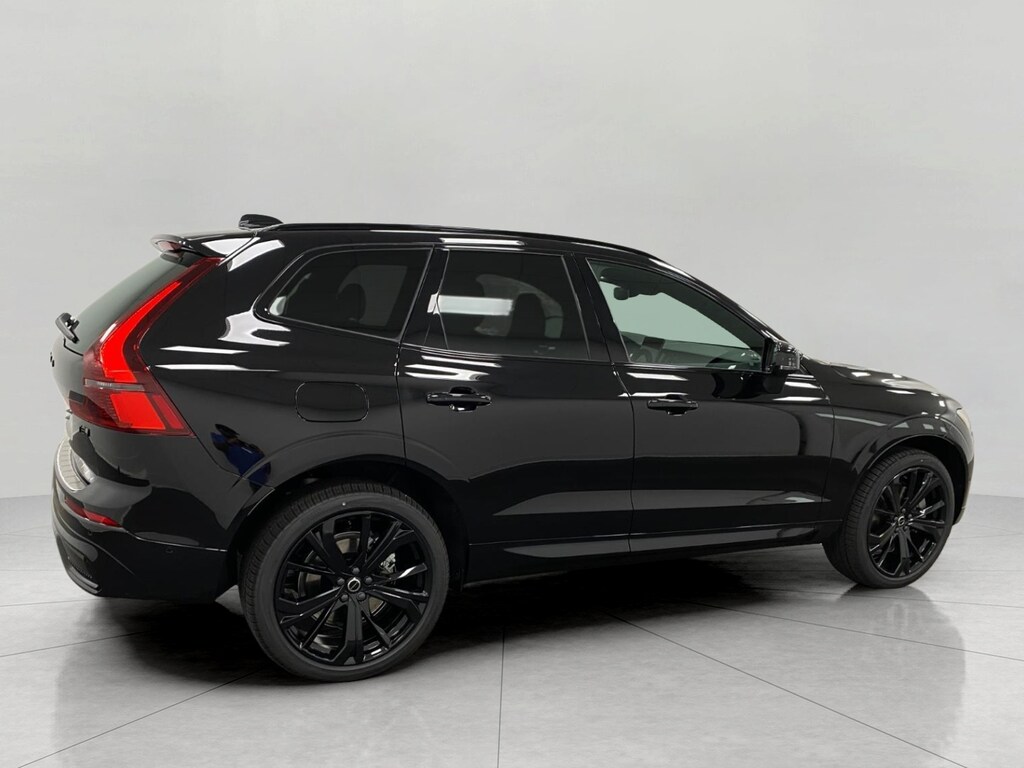 New 2026 Volvo XC60 plug-in hybrid T8 Ultra Black Edition SUV