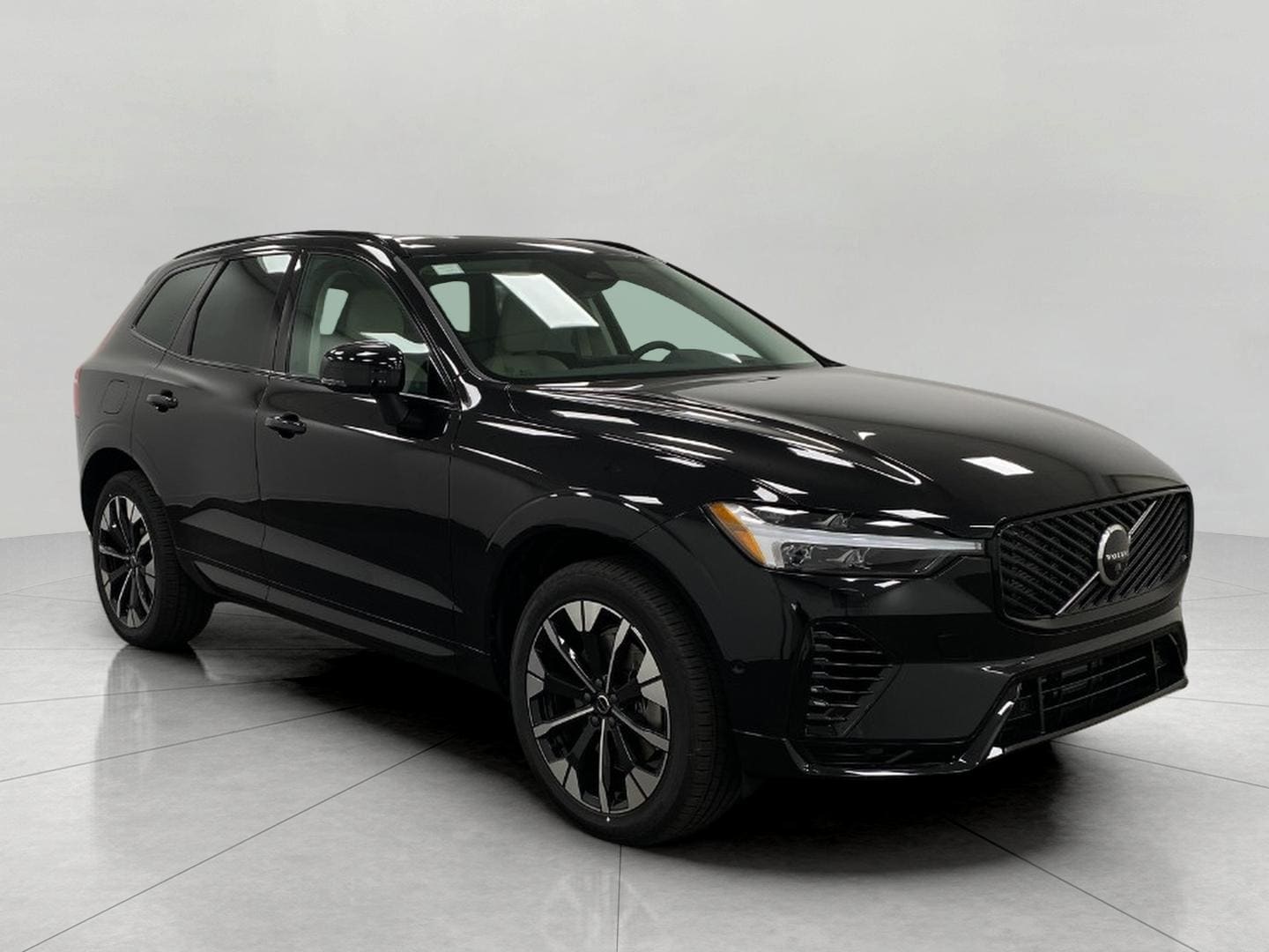 2026 Volvo XC60 T8 Ultra Dark AWD's photo