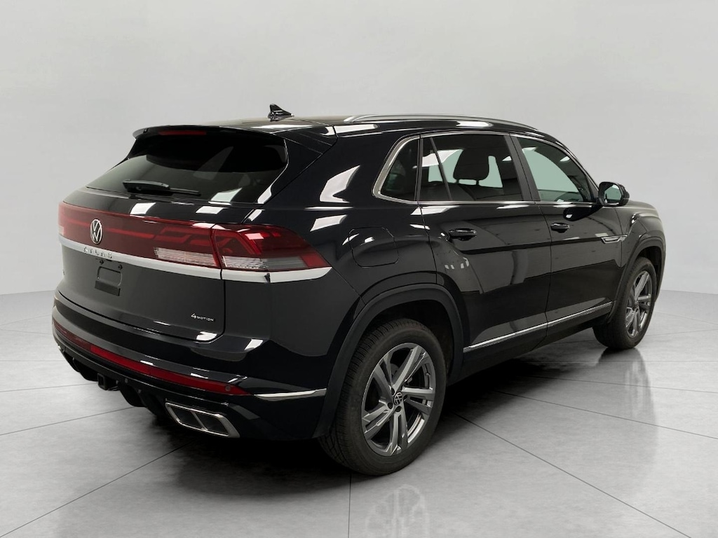 Used 2024 Volkswagen Atlas Cross Sport 2.0T SEL R-Line 4motion SUV