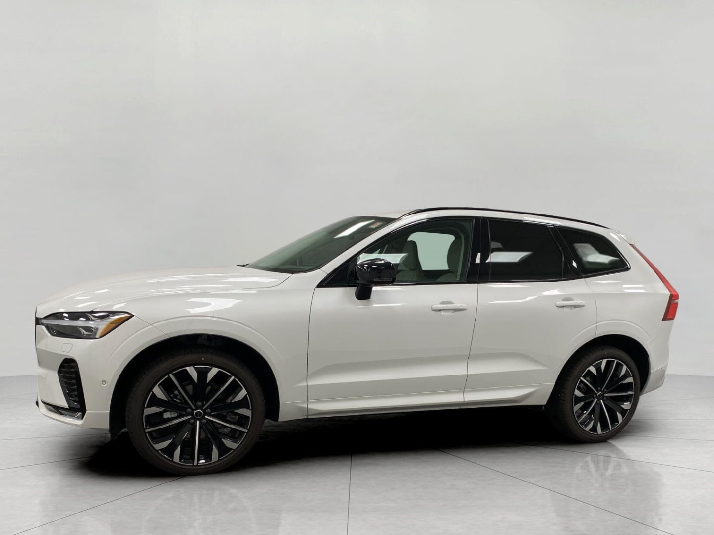 2026 Volvo XC60 Ultra - Photo 8