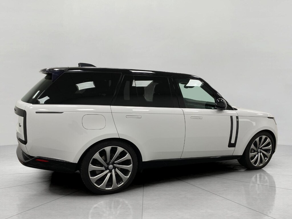 Used 2022 Land Rover Range Rover P400 SE SWB SUV