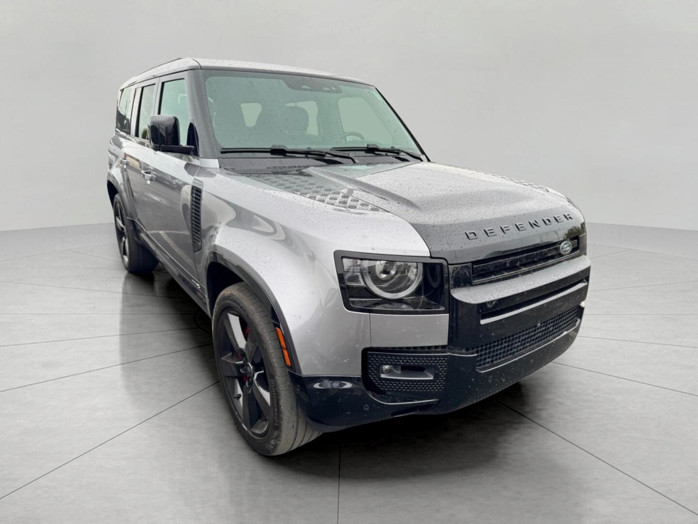 2023 Land Rover Defender 130 X photo 4