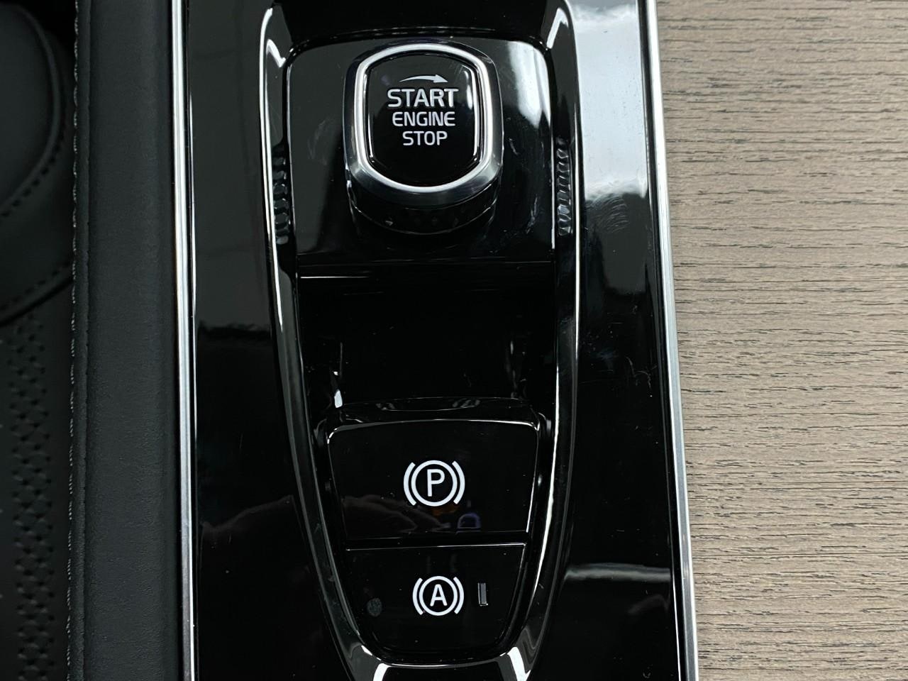 2026 Volvo XC90 Plus - Photo 28