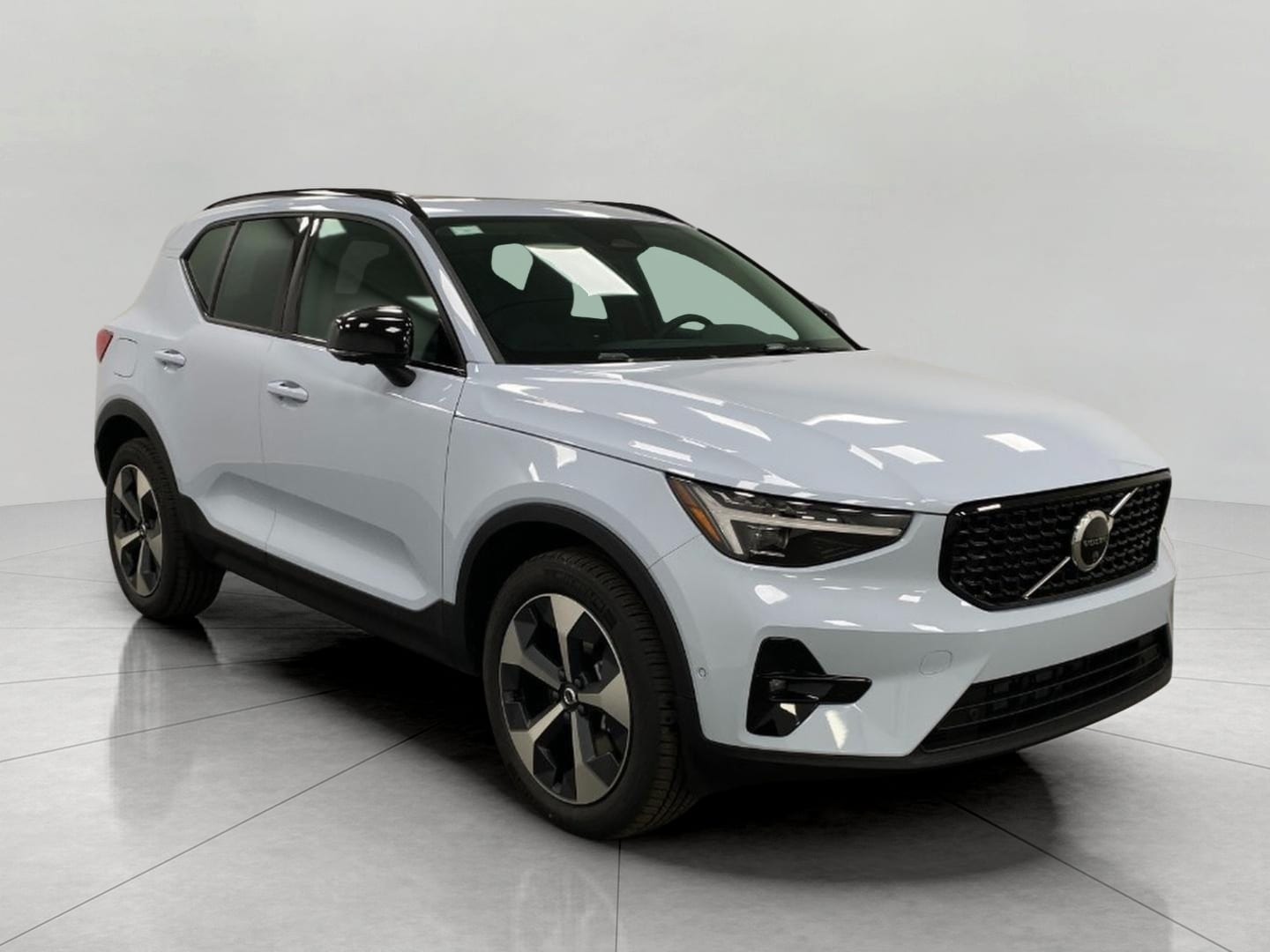 2026 Volvo XC40 Plus - Photo 36