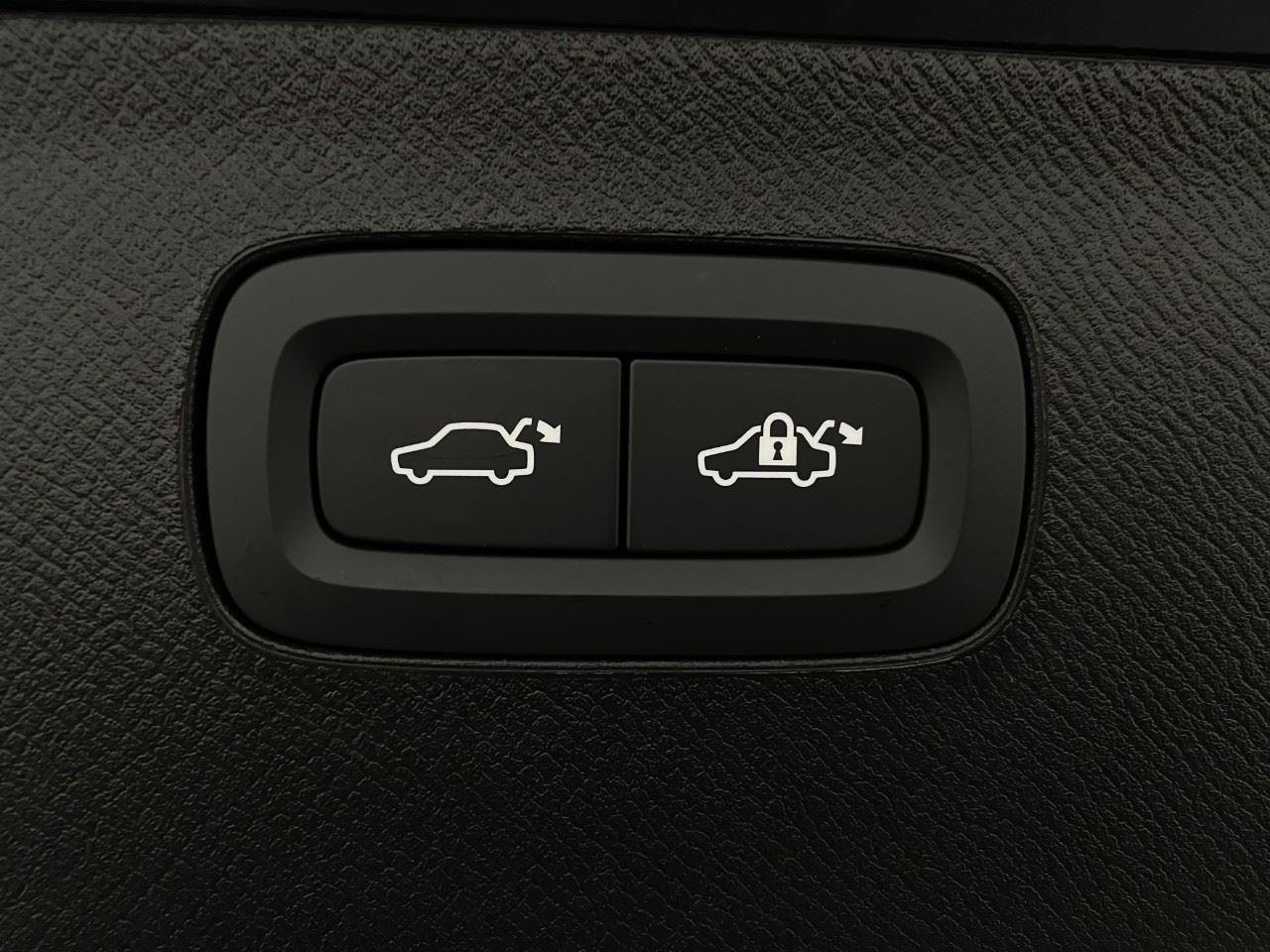 2026 Volvo XC90 Plus - Photo 42