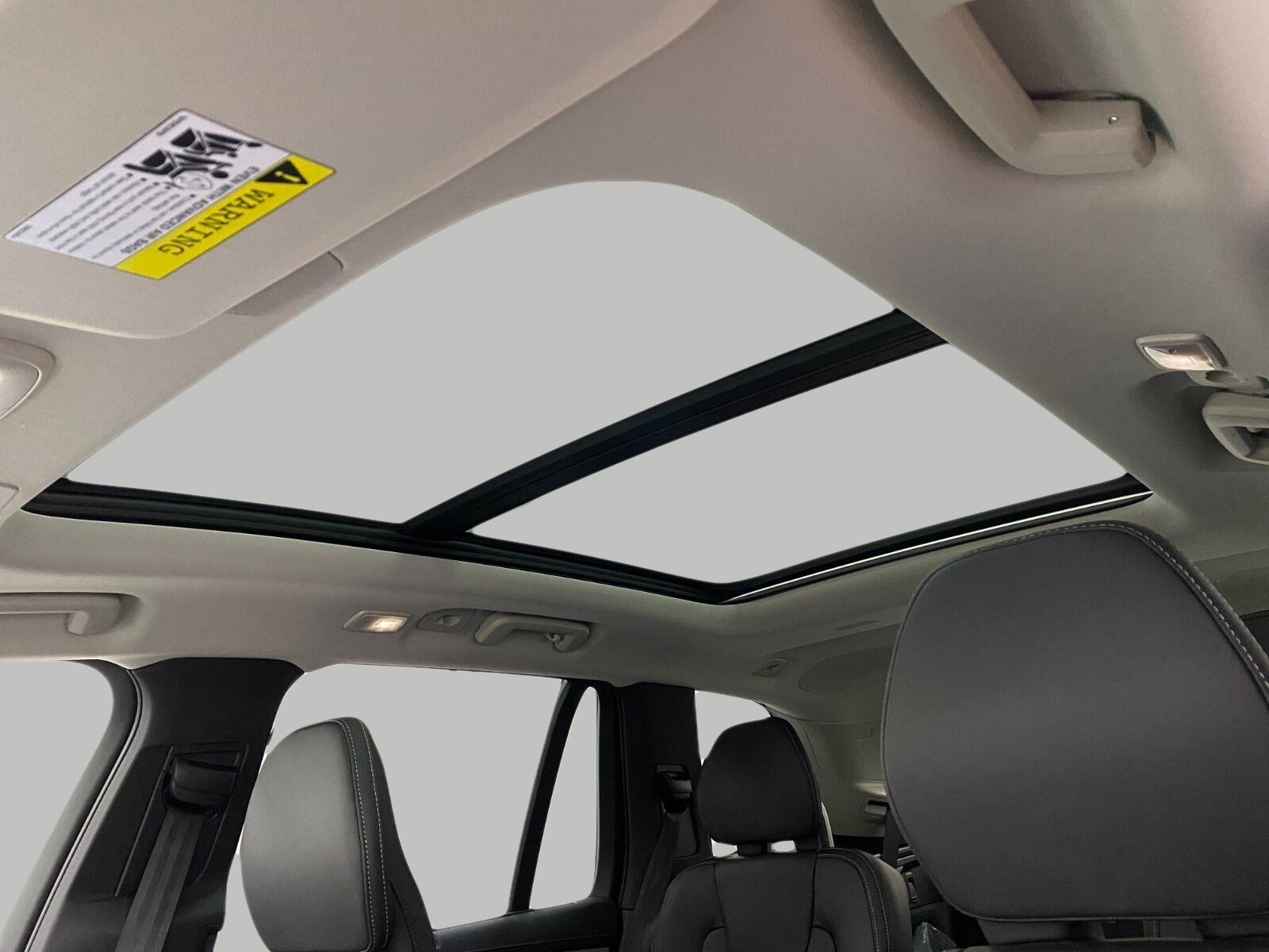 2026 Volvo XC90 Ultra - Photo 32
