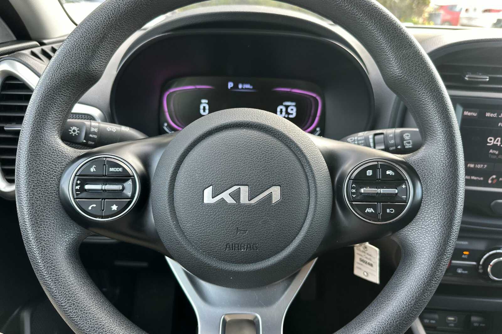 2024 Kia Soul LX - Photo 20