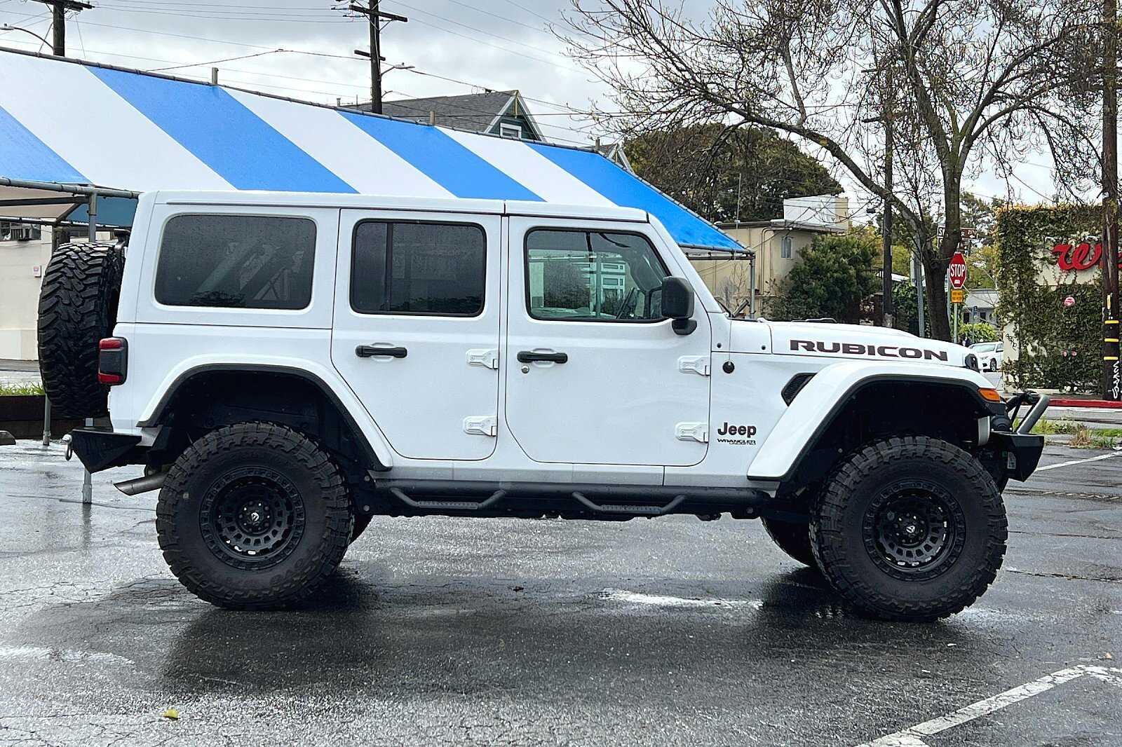 2018 Jeep Wrangler Unlimited Rubicon photo 3