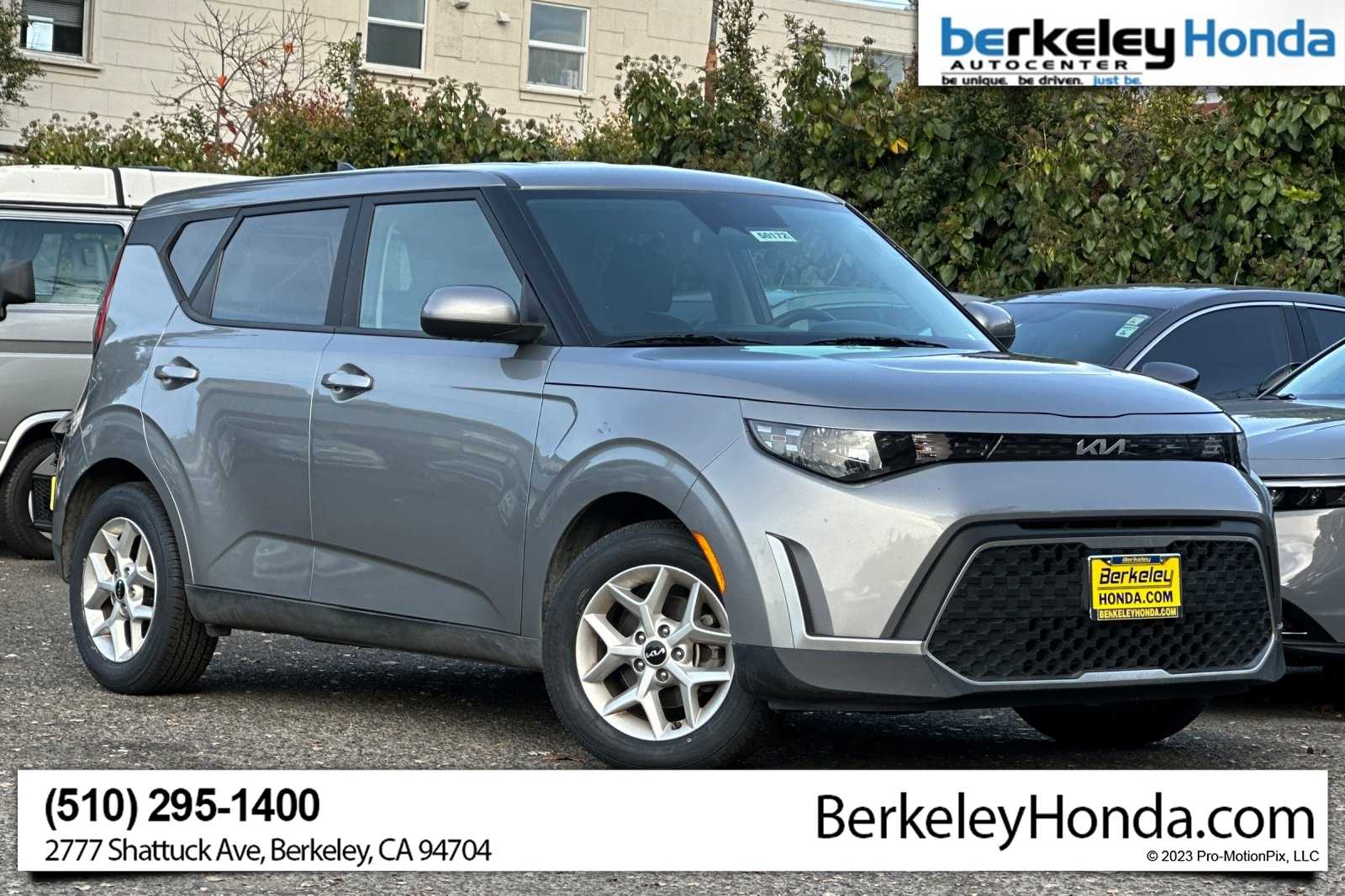2023 Kia Soul LX's photo