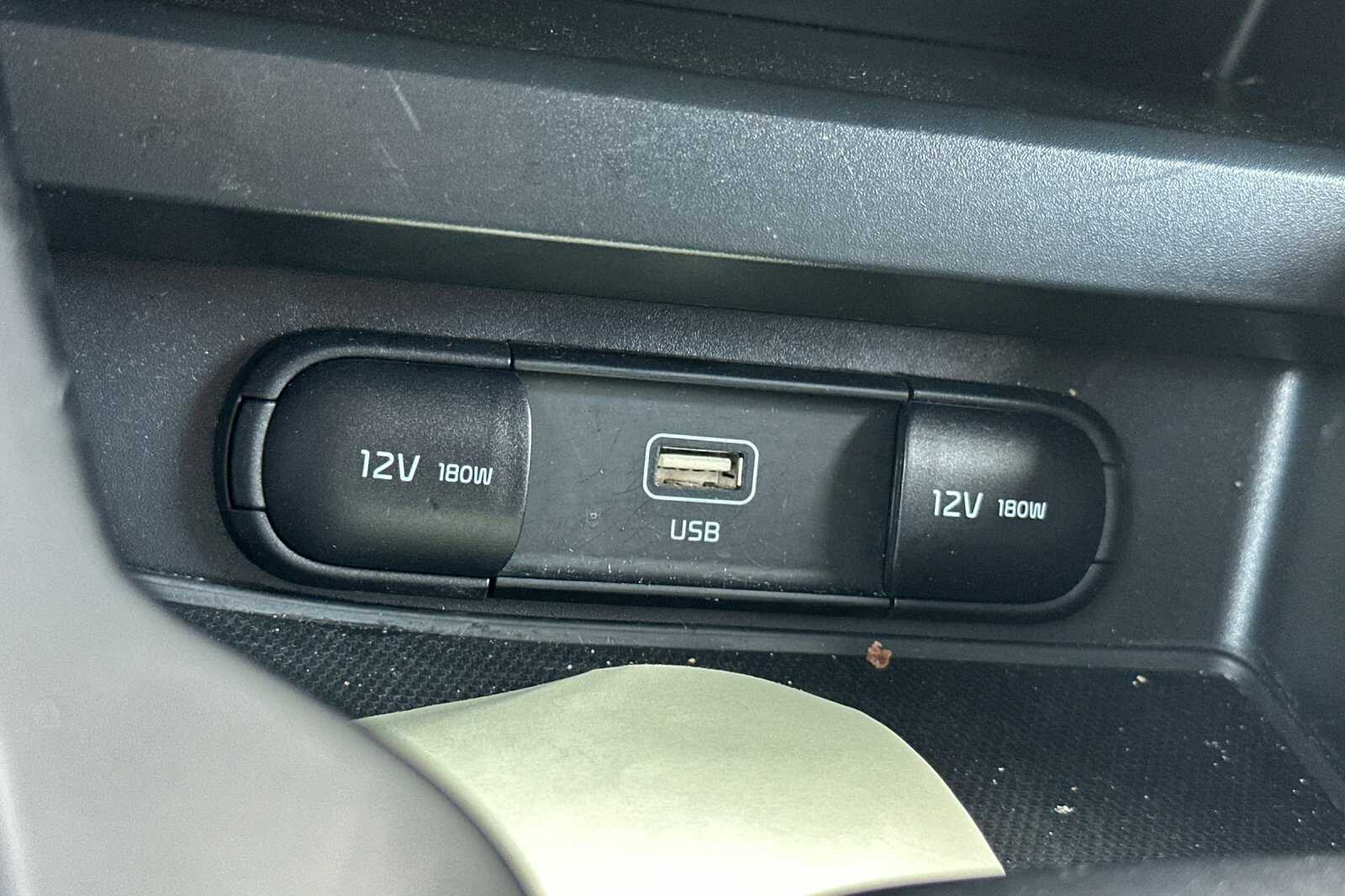 2024 Kia Soul LX - Photo 25