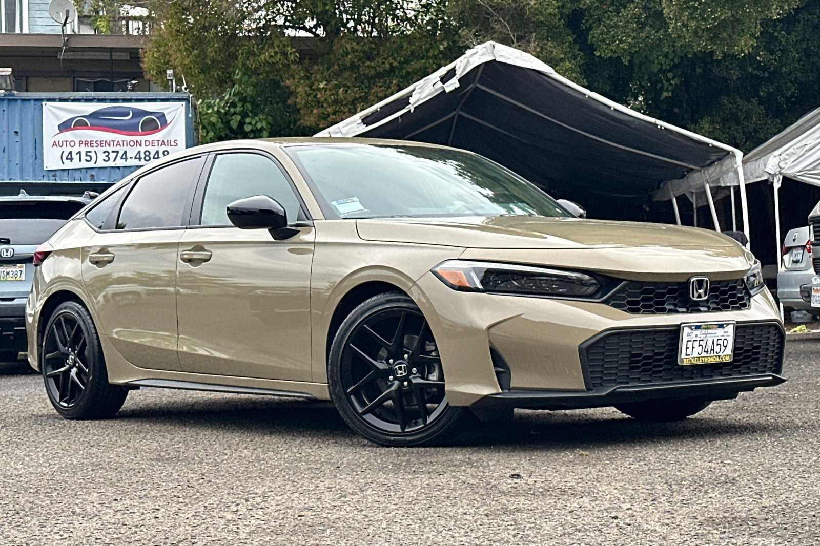 2025 Honda Civic Sport photo 2