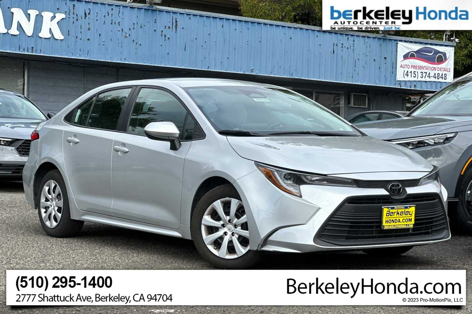 2024 Toyota Corolla LE's photo