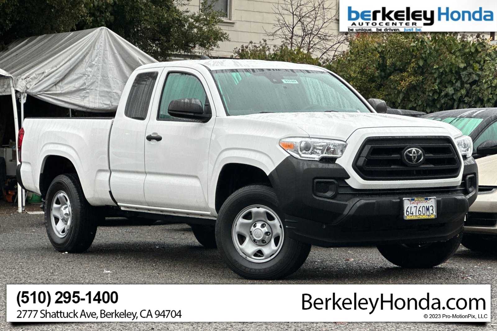 2022 Toyota Tacoma SR's photo