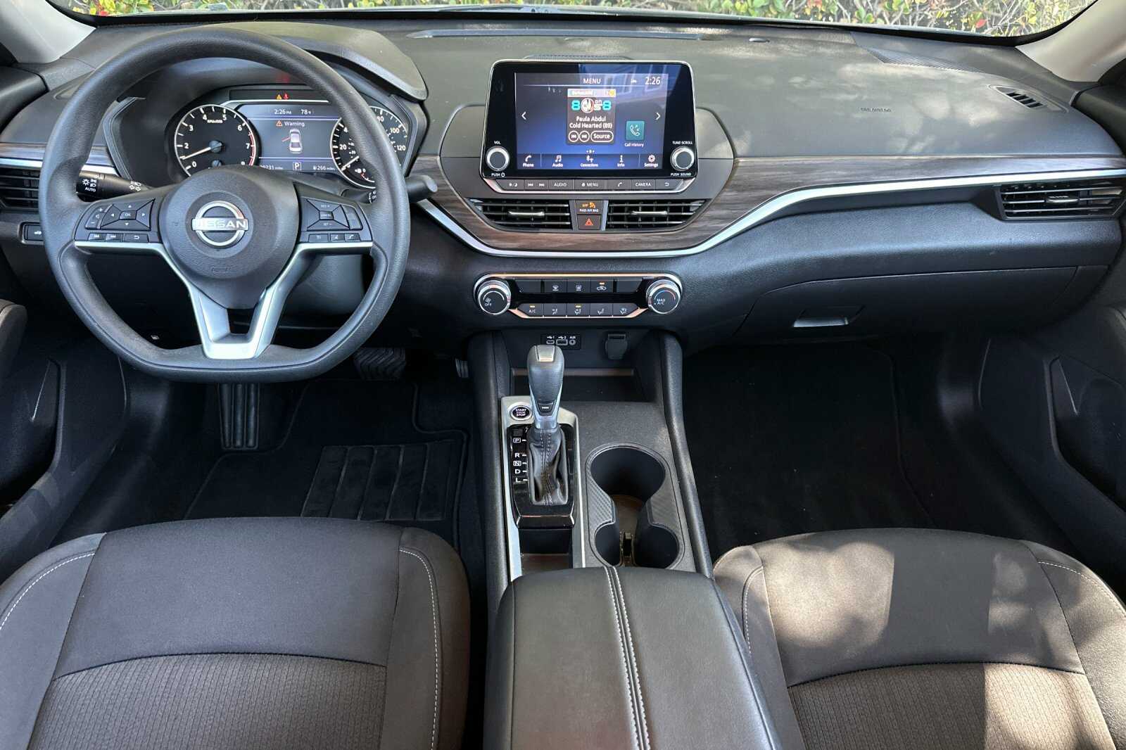 2025 Nissan Altima SV - Photo 11